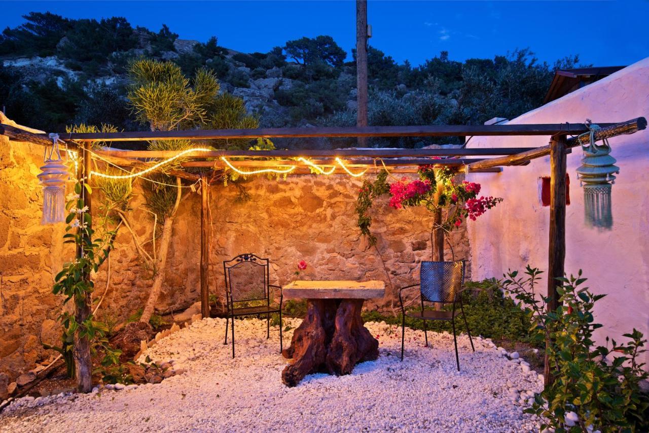 Natura Cottages Makry Gialos  Exterior photo